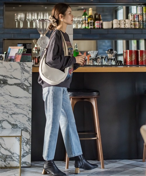 VICKY（ビッキー）の「【GREMLINS】フォトスウェット《洗濯機で洗える》（スウェット・レディース・オフホワイト/チャコールグレー/パープル・M）」の21枚目の写真