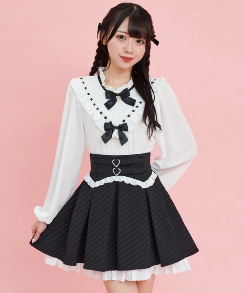 Secret Honey(シークレットハニー)の「Vヨークフリルテレコトップス(Tシャツ/カットソー・レディース・ブラック/オフホワイト・FREE)」の3枚目の写真