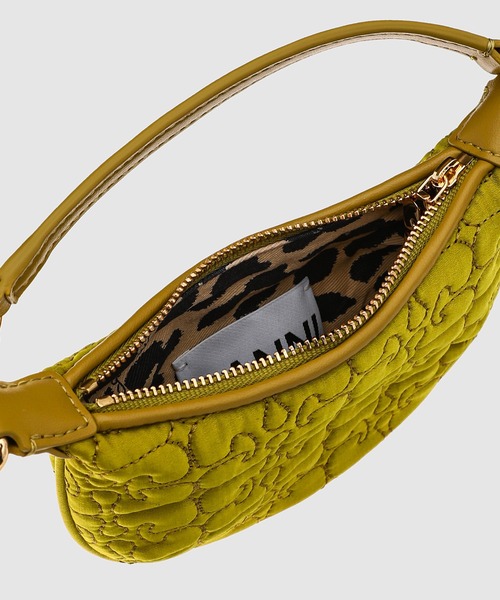 GANNI（ガニー）の「Butterfly Mini Flat Cosmetic Pouch Satin（ハンドバッグ・レディース・グリーン・ONE SIZE）」の6枚目の写真