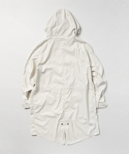 BEAMS(ビームス)の「VAPORIZE / フェイクレザー モッズコート(モッズコート・メンズ・ブラック/ホワイト・LARGE/MEDIUM)」の12枚目の写真