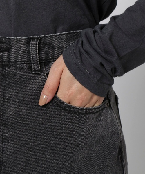 LEPSIM（レプシィム）の「丈変化デニムナロースカート　987462（スカート・レディース・インディゴブルー/ブラック系その他/ブルー系その他/スカイブルー・MEDIUM/LARGE）」の19枚目の写真