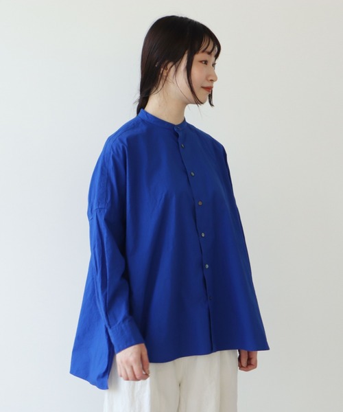 yuni(ユニ )の「コットンキャッチワッシャー ワイドブラウス 1701BL012241(シャツ/ブラウス・レディース・ホワイト/グレー/チャコールグレー/ブルー/グリーン/キナリ/ライラック/カーキ/ブラック・FREE)」の8枚目の写真