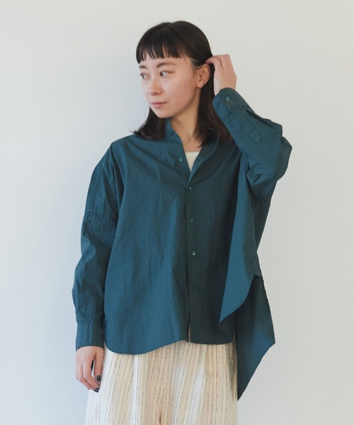 yuni(ユニ )の「コットンキャッチワッシャー ワイドブラウス 1701BL012241(シャツ/ブラウス・レディース・ホワイト/グレー/チャコールグレー/ブルー/グリーン/キナリ/ライラック/カーキ/ブラック・FREE)」の7枚目の写真