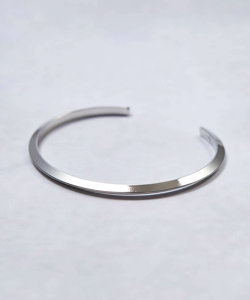 tk.TAKEO KIKUCHI（ティーケータケオキクチ）の「◆日本製アソートバングル（ブレスレット・メンズ・シルバー系/シルバー系1/シルバー・00）」の2枚目の写真