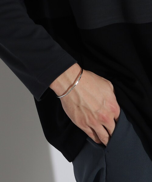 tk.TAKEO KIKUCHI（ティーケータケオキクチ）の「◆日本製アソートバングル（ブレスレット・メンズ・シルバー系/シルバー系1/シルバー・00）」の10枚目の写真