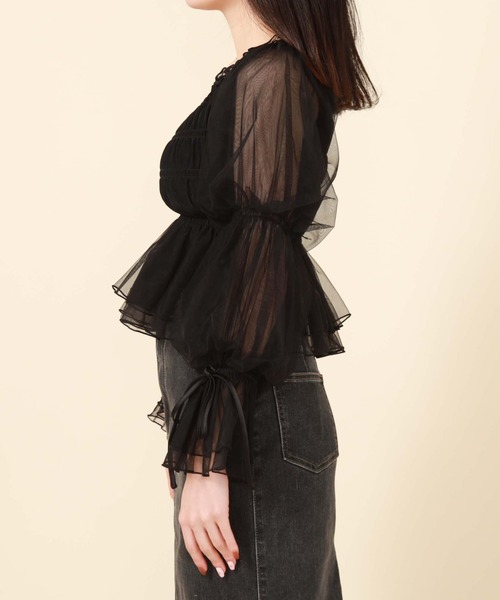 archives(アルシーヴ)の「【25ss】シャーリングオフショルチュールTOPS(シャツ/ブラウス・レディース・ブラック/アイボリー/グレー/モカ・MEDIUM)」の15枚目の写真