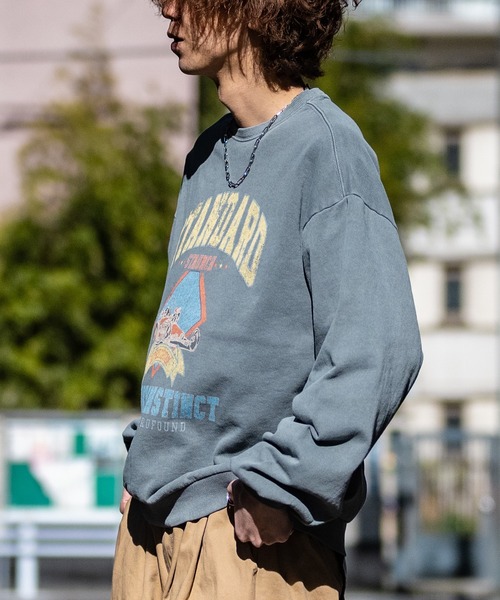 JOHN'S CLOSET（ジョンズクローゼット）の「【i】ヴィンテージグラフィックプリント オーバーサイズピグメント クルーネックスウェット（スウェット・メンズ・ブラック系2/グレー系2/グレー系3/ブラック系1/グレー系1/ブラック系3・LARGE/X-LARGE/MEDIUM）」の21枚目の写真