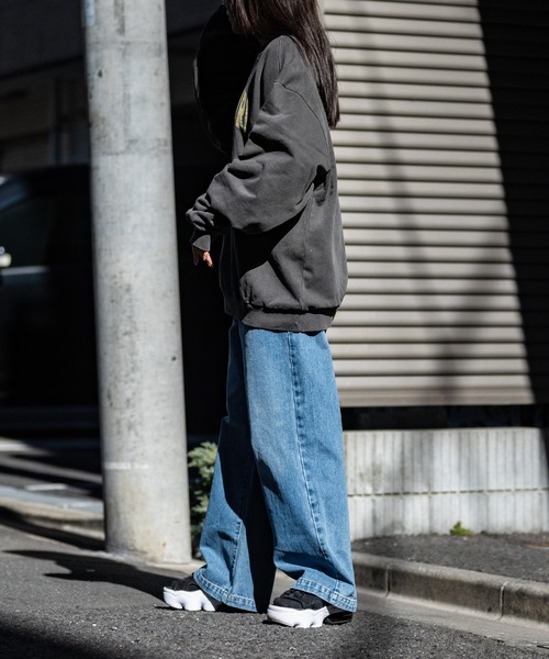 JOHN'S CLOSET（ジョンズクローゼット）の「【i】ヴィンテージグラフィックプリント オーバーサイズピグメント クルーネックスウェット（スウェット・メンズ・ブラック系2/グレー系2/グレー系3/ブラック系1/グレー系1/ブラック系3・LARGE/X-LARGE/MEDIUM）」の17枚目の写真