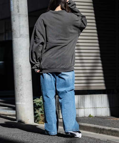 JOHN'S CLOSET（ジョンズクローゼット）の「【i】ヴィンテージグラフィックプリント オーバーサイズピグメント クルーネックスウェット（スウェット・メンズ・ブラック系2/グレー系2/グレー系3/ブラック系1/グレー系1/ブラック系3・LARGE/X-LARGE/MEDIUM）」の16枚目の写真