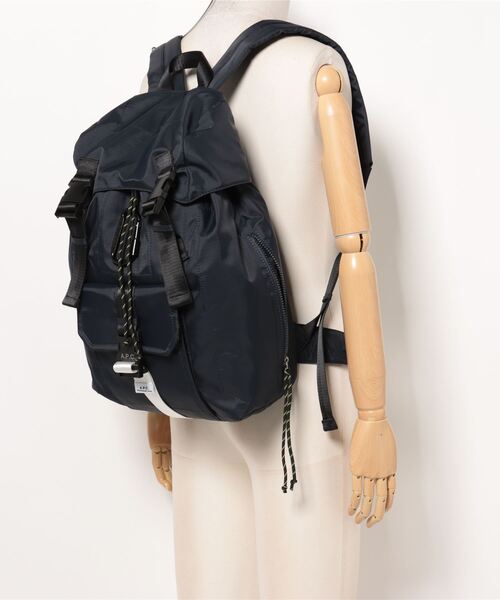 A.P.C. ブラックリュック（カラビナ付き）2 A.P.C. ブラックリュック（カラビナ付き）2 A.P.C.（アーペーセー）の