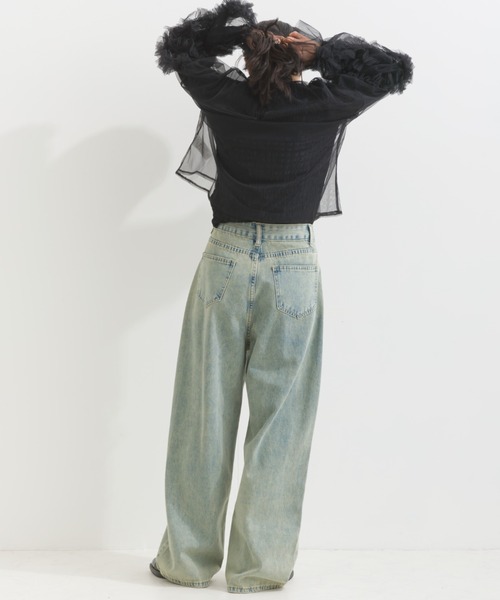 terrace(テラス)の「フロントパールゆるストレートデニムパンツ(デニムパンツ・レディース・ブルー/ブラック・MEDIUM)」の7枚目の写真