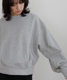 hellam（へラム）の「ショート丈タック袖トレーナー（スウェット・レディース）」