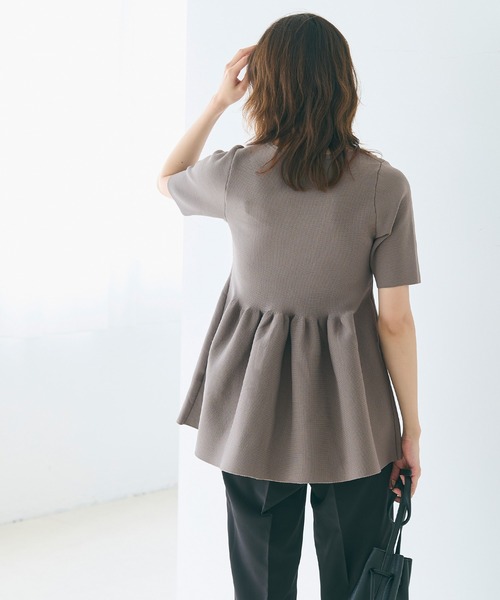 coca（coca）（コカ）の「スポンディッシュニットペプラムトップス（Tシャツ/カットソー・レディース・ブラック/アイボリー/ネイビー/ホワイト/グレイッシュベージュ/ライトピンク・M/L/S）」の12枚目の写真