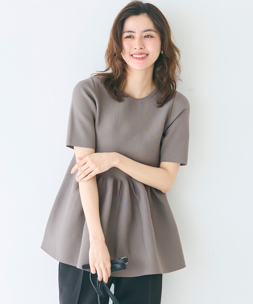 coca（coca）（コカ）の「スポンディッシュニットペプラムトップス（Tシャツ/カットソー・レディース・ブラック/アイボリー/ネイビー/ホワイト/グレイッシュベージュ/ライトピンク・M/L/S）」の15枚目の写真