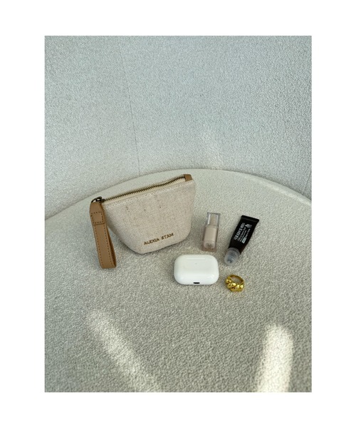 ALEXIA STAM（アリシアスタン）の「Boat Shape Small Pouch/ [S] 麻混ポーチ（ポーチ・レディース・ベージュ・FREE）」の2枚目の写真