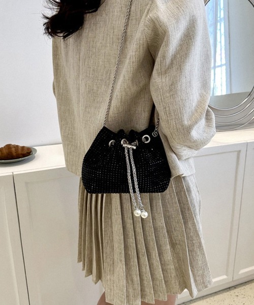 Miniministore(ミニミニストア)の「キラキラ 巾着バッグ チェーンミニバッグ(ショルダーバッグ・レディース・シルバー/オフホワイト/ブラック/カラフル/ダークベージュ・FREE)」の15枚目の写真