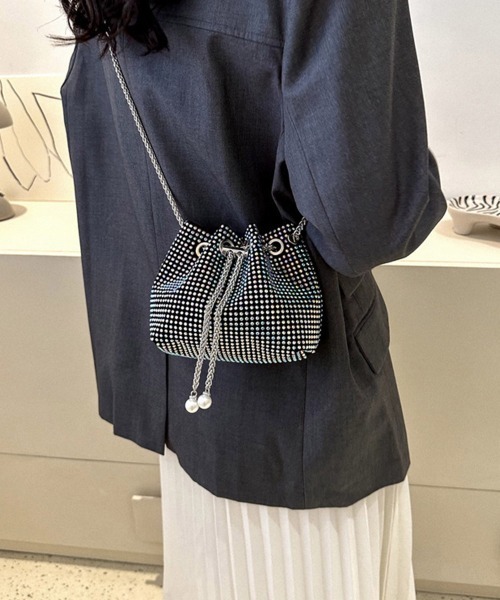 Miniministore(ミニミニストア)の「キラキラ 巾着バッグ チェーンミニバッグ(ショルダーバッグ・レディース・シルバー/オフホワイト/ブラック/カラフル/ダークベージュ・FREE)」の18枚目の写真
