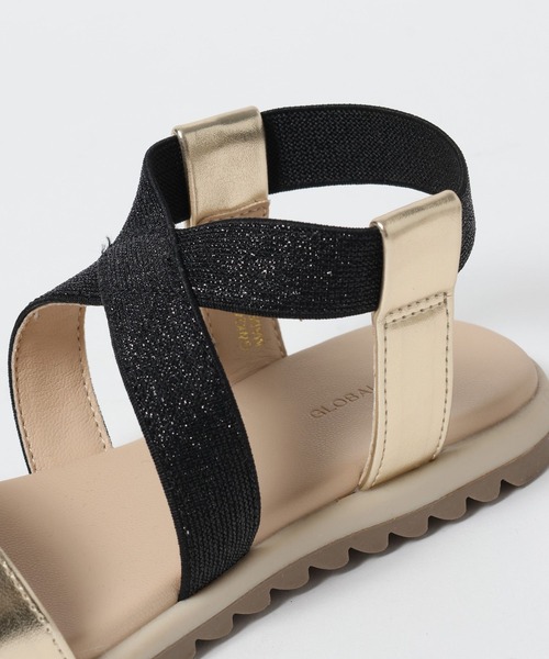 GLOBAL WORK(グローバルワーク)の「ラクラク/ゴムクロスサンダル/110730(サンダル・キッズ・オフホワイト/シルバー/ブラック・23cm/22cm/21cm/20㎝)」の4枚目の写真