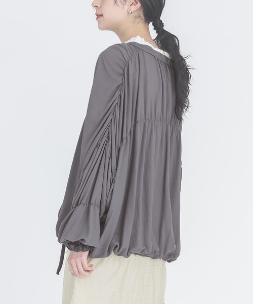 somari imagination（ソマリ イマジネーション）の「『シャーリングシアーカットソーカーディガン』（カーディガン/ボレロ・レディース・チャコール/ライトブルー・FREE）」の11枚目の写真