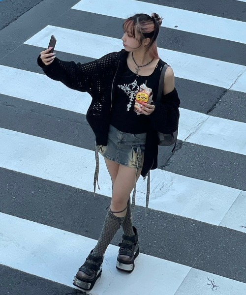 【STUSSY】ストリートブランド/ラップミニスカート STUSSY(ステューシー) ミニスカート(レディース) - 海外通販のBUYMA