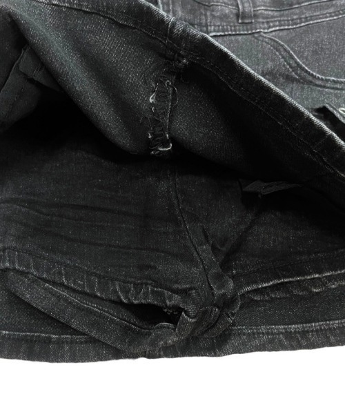 XU(エックスユー)の「【Never mind the XU】strap denim mini skirt / 【ネバーマインド ザ エックスユー】ストラップデニムミニスカート(デニムスカート・レディース・ブラック/ブルー・M)」の13枚目の写真