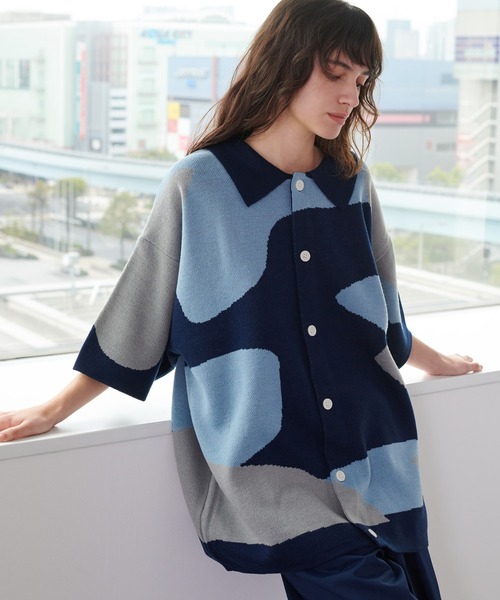 ONCILY（オンシェリー）の「NUANCE PATTERN KNIT SHIRT CARDIGAN / ニュアンスニットシャツカーディガン（シャツ/ブラウス・メンズ・ネイビー/ブラック/ブルー・MEDIUM/LARGE/SMALL）」の2枚目の写真