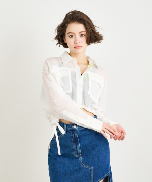 ANNA SUI NYC（アナ スイ エヌ ワイ シー）の「ANNA SUI NYC シアー配色ドロストショートシャツ（シャツ/ブラウス・レディース・ブルー/ホワイト/パープル・FREE）」の2枚目の写真