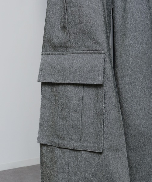 NILWAY(ニルウェイ)の「アンダーポケットフレアカーゴスラックス/アンダーポケットデザインフレア カーゴパンツ(カーゴパンツ・メンズ・ダークグレー/ライトグレー/ブラック・MEDIUM/LARGE/SMALL)」の5枚目の写真