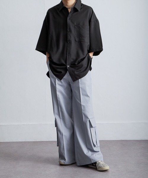 NILWAY(ニルウェイ)の「アンダーポケットフレアカーゴスラックス/アンダーポケットデザインフレア カーゴパンツ(カーゴパンツ・メンズ・ダークグレー/ライトグレー/ブラック・MEDIUM/LARGE/SMALL)」の22枚目の写真