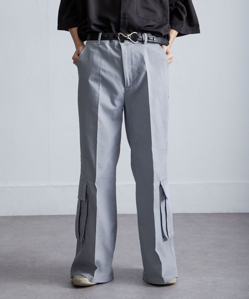 NILWAY(ニルウェイ)の「アンダーポケットフレアカーゴスラックス/アンダーポケットデザインフレア カーゴパンツ(カーゴパンツ・メンズ・ダークグレー/ライトグレー/ブラック・MEDIUM/LARGE/SMALL)」の21枚目の写真