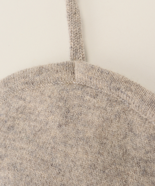 extreme cashmere（エクストリーム　カシミヤ）の「EXTREME CASHMERE （エクストリーム カシミヤ） Bralette（その他トップス・レディース・ライトグレー/ネイビー・FREE）」の9枚目の写真