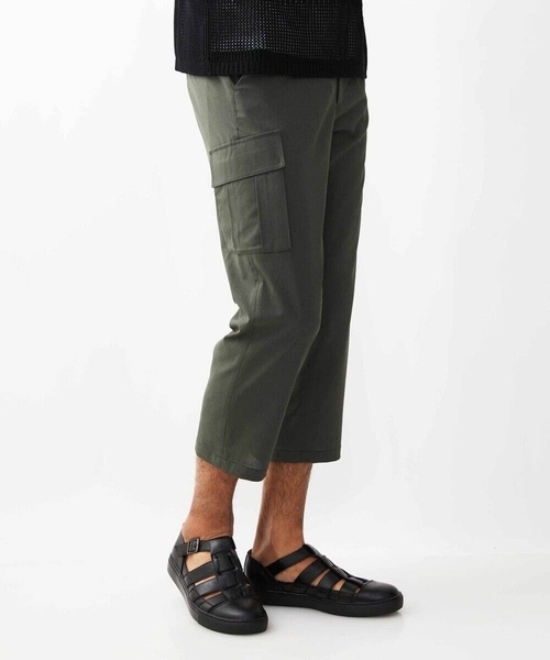 MK MICHEL KLEIN HOMME （エムケーミッシェルクランオム）の「【ラスト１/残りわずか/在庫限り】クロップドカーゴパンツ / シャリポリストレッチ（カーゴパンツ・メンズ・グレー/ライトカーキ/ネイビー・50/48/46）」の6枚目の写真