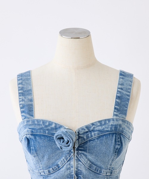 one after another NICE CLAUP（ワンアフターアナザーナイスクラップ）の「ローズブローチ付きビスチェセットパンツ（サロペット/オーバーオール・レディース・ブラック/サックスブルー/ブルー・MEDIUM/SMALL）」の6枚目の写真