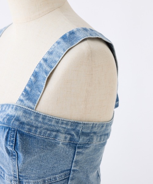 one after another NICE CLAUP（ワンアフターアナザーナイスクラップ）の「ローズブローチ付きビスチェセットパンツ（サロペット/オーバーオール・レディース・ブラック/サックスブルー/ブルー・MEDIUM/SMALL）」の9枚目の写真