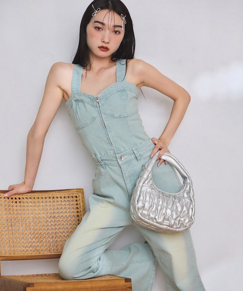 one after another NICE CLAUP（ワンアフターアナザーナイスクラップ）の「ローズブローチ付きビスチェセットパンツ（サロペット/オーバーオール・レディース・ブラック/サックスブルー/ブルー・MEDIUM/SMALL）」の15枚目の写真