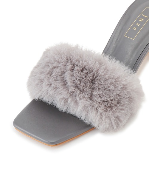 Juze(ジュゼ)の「ファーサンダル(ドレスシューズ・レディース・グレー/ベージュ系その他2・S/M/L)」の14枚目の写真