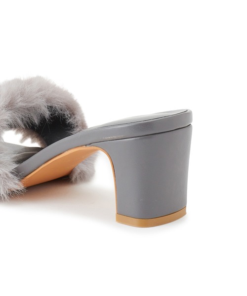 Juze(ジュゼ)の「ファーサンダル(ドレスシューズ・レディース・グレー/ベージュ系その他2・S/M/L)」の15枚目の写真