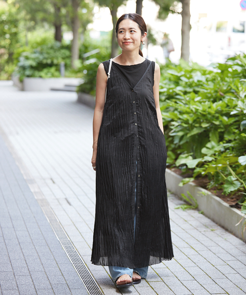 IENA(イエナ)の「シアープリーツワンピース(ワンピース・レディース・ブラック/ホワイト・36/38)」の7枚目の写真