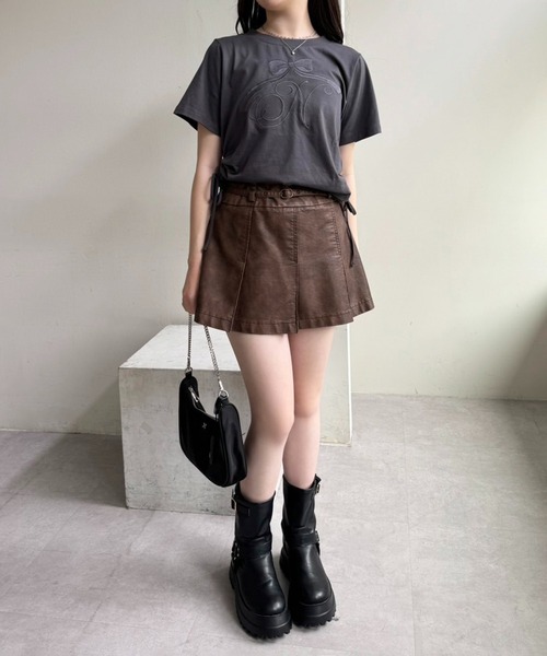one after another NICE CLAUP(ワンアフターアナザーナイスクラップ)の「サイドドロストアソートTシャツ(Tシャツ/カットソー・レディース・ホワイト系その他/ピンク系その他/スミクロ/ホワイト系その他2/ピンク系その他2/ピンク/オフホワイト/イエロー/ホワイト・FREE)」の19枚目の写真