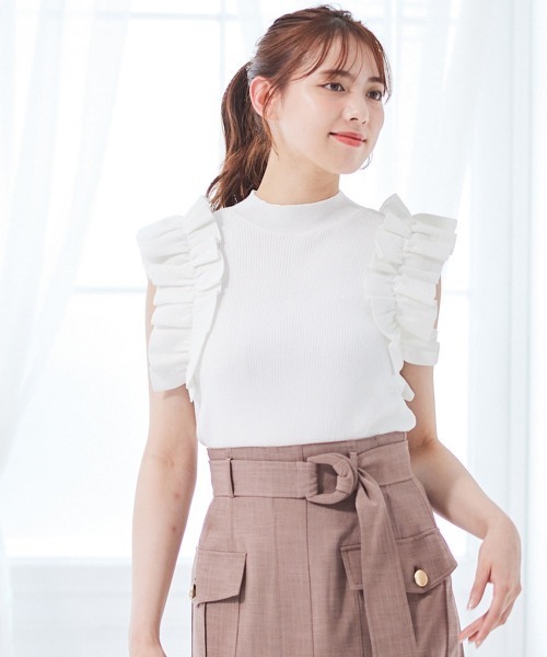 12Twelve Agenda（トゥエルブ　アジェンダ）の「スパンコールラメギャザースリーブニットプルオーバー（Tシャツ/カットソー・レディース・ブルー/ピンクベージュ/オフホワイト・M）」の4枚目の写真