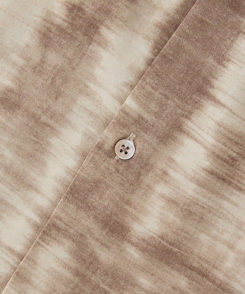 ADAM ET ROPE'（アダムエロペ）の「アソートプリント ビッグシルエット レギュラーカラーシャツ / ロングシーズン着用可能 / ユニセックス（シャツ/ブラウス・メンズ・ホワイト/ベージュ系その他/ブルー系その他4/ラベンダー・L/M）」の15枚目の写真