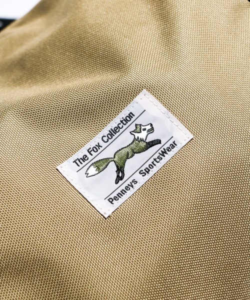 PENNEYS(ぺニーズ)の「PENNEY'S / ペニーズ THE FOX 2WAY MINI DRUM BAG ミニドラムバッグ ワンポイント ブランドロゴ(ドラムバッグ・メンズ・ネイビー/ベージュ/ブラック/オリーブ・FREE)」の5枚目の写真