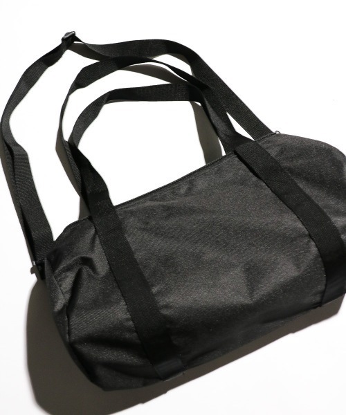 PENNEYS(ぺニーズ)の「PENNEY'S / ペニーズ THE FOX 2WAY MINI DRUM BAG ミニドラムバッグ ワンポイント ブランドロゴ(ドラムバッグ・メンズ・ネイビー/ベージュ/ブラック/オリーブ・FREE)」の7枚目の写真