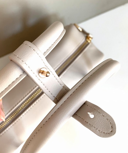 Casselini（キャセリーニ）の「Eyelet wide boston（ボストンバッグ・レディース・ダークグリーン/アイボリー・MEDIUM）」の9枚目の写真