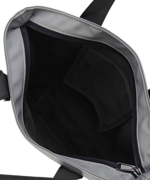 Inner Carrying(インナーキャリング)の「インナーキャリング 撥水 トートバッグ 縦型(トートバッグ・レディース・ライトグレー/ブラック/ダークブルー・FREE)」の6枚目の写真