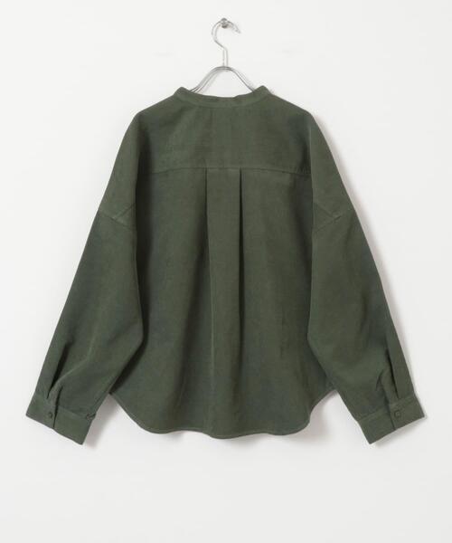 ITEMS URBANRESEARCH（アイテムズ アーバンリサーチ）の「コーデュロイポケットシャツ（Tシャツ/カットソー・レディース・グリーン/ブラック/ベージュ・FREE）」の22枚目の写真