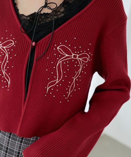 MAJESTIC LEGON（マジェスティックレゴン）の「リボンエンブロイダリーカーディガン（カーディガン/ボレロ・レディース・アイボリー/ピンク/ライトグレー/ブラック/ボルドー・MEDIUM）」の17枚目の写真