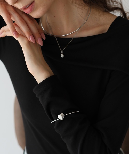 BLUEEAST（ブルーイースト）の「ハートメタルバングル（バングル/リストバンド・レディース・シルバー/ゴールド・FREE）」の4枚目の写真