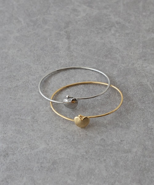 BLUEEAST（ブルーイースト）の「ハートメタルバングル（バングル/リストバンド・レディース・シルバー/ゴールド・FREE）」の10枚目の写真