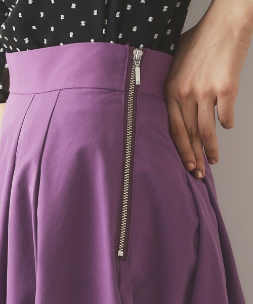 OPAQUE.CLIP（オペークドットクリップ）の「◆メモリータフタ フレアスカート【洗濯機洗い可】（スカート・レディース・ブラック/ブラウン系その他/パープル系・40/38）」の21枚目の写真